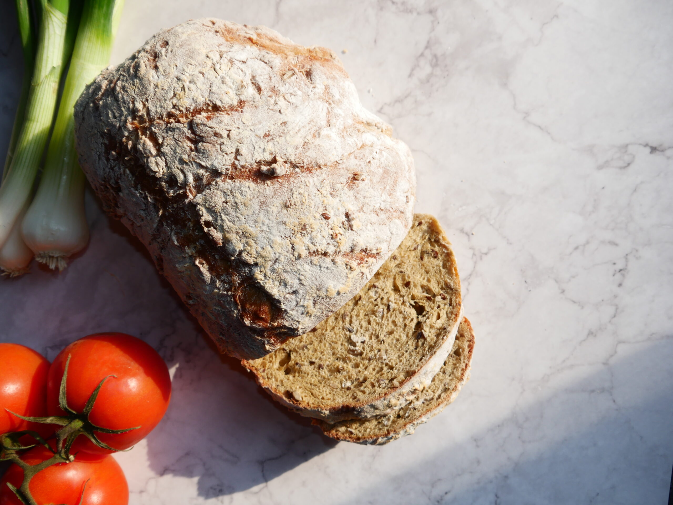 Verbesserte Rezeptur AdamsBrot helles und dunkel